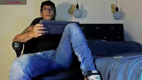 Snapshot of fuck_hardlove chatting on March 2025 02:06:02 AM Ricardodominic 1 MODELO INDEPENDIENTE online show from March 2025 02:06:02 AM