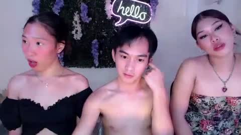   online show from February 2025 10:05:01 AM
