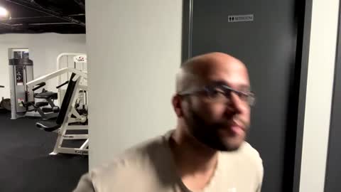 Muscle Bear Jock in Training online show from December 2024 10:45:01 AM