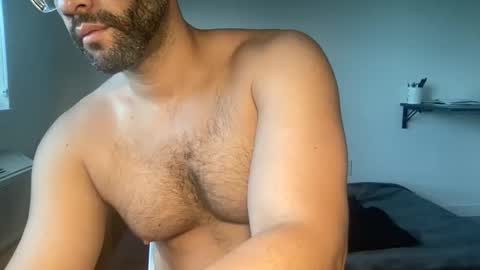 Snapshot of fuckyeahcoach chatting on May 2026 08:26:02 PM Muscle Bear Jock in Training online show from May 2026 08:26:02 PM