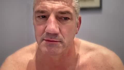 fullback_15 online show from February 2026 04:07:02 PM