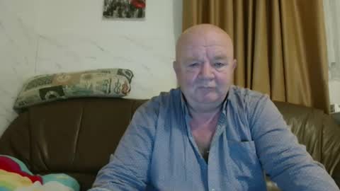 fullballs6 online show from December 2025 03:13:01 AM