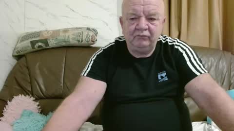 fullballs6 online show from February 2026 02:52:02 AM