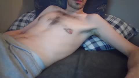 Snapshot of fundude1993 chatting on December 2024 05:40:02 PM fundude1993 online show from December 2024 05:40:02 PM