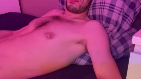 fundude1993 online show from April 2026 08:01:02 PM