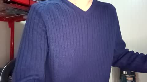 Italian men online show from January 2026 07:34:01 AM