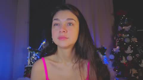 Tiffany online show from December 2025 01:14:01 AM