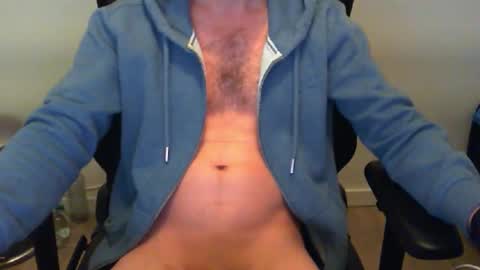 YWhiteNiceMan online show from February 2026 11:08:01 PM