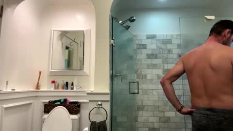 Snapshot of funtimes4us32 chatting on December 2024 05:09:01 PM Funtimes4us32 online show from December 2024 05:09:01 PM