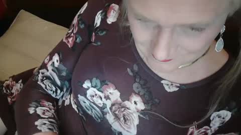 Snapshot of funtimetgirl chatting on December 2024 09:58:01 AM Jessie Love online show from December 2024 09:58:01 AM