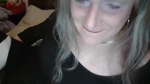 Snapshot of funtimetgirl chatting on February 2025 09:51:02 AM Jessie Love online show from February 2025 09:51:02 AM