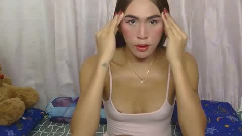 Snapshot of furbby_foxy chatting on May 2026 01:11:01 AM LIL LEE online show from May 2026 01:11:01 AM