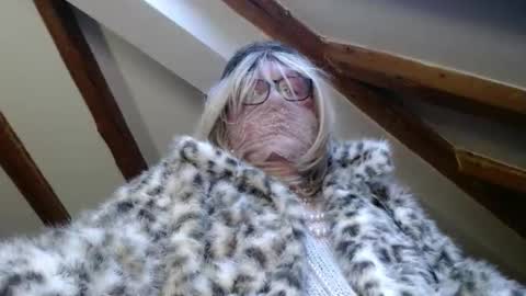 Dany online show from October 2025 06:23:02 AM