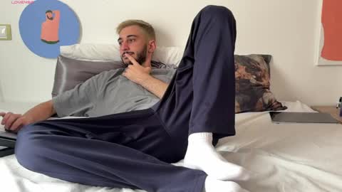 Snapshot of futa_fun chatting on May 2026 10:00:01 AM Futa online show from May 2026 10:00:01 AM