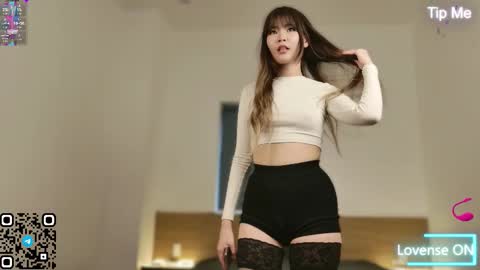 Fuyomi online show from February 2026 01:03:02 AM