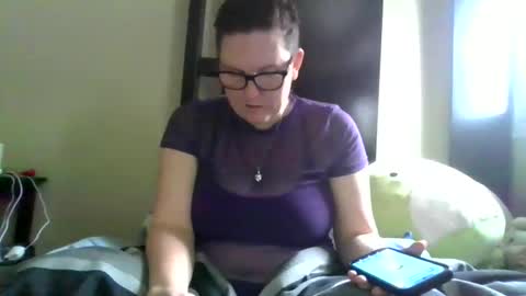 fuzzypeaches87 online show from March 2026 05:43:01 PM