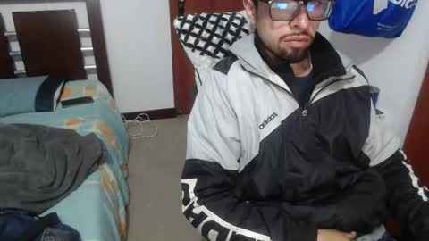 andrew online show from October 2025 03:12:02 AM