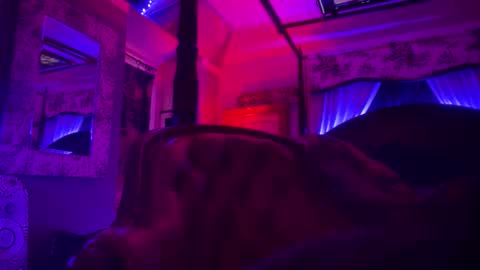 fvvkboyy online show from November 2025 05:33:02 PM