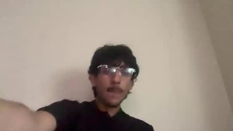 Snapshot of g981842 chatting on April 2026 07:47:02 PM g981842 online show from April 2026 07:47:02 PM