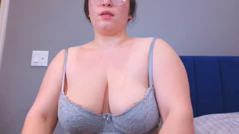 gaaby  online show from March 2026 09:53:02 PM