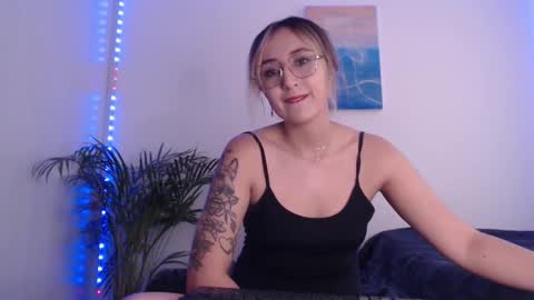 Snapshot of gabb_rioss chatting on March 2025 12:12:01 PM Gabriela online show from March 2025 12:12:01 PM