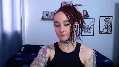 Snapshot of gabby_moon09 chatting on October 2025 02:59:02 PM gabby_moon09 online show from October 2025 02:59:02 PM