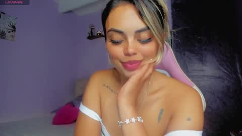 Gaby online show from April 2026 11:04:01 PM
