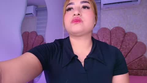 gabriela online show from April 2026 07:19:01 PM