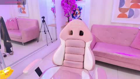 Gabby  online show from April 2026 04:38:02 AM