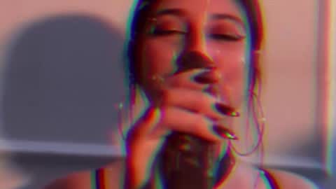 Gabriela Kassi online show from December 2025 10:57:02 AM