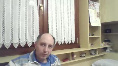 Gabriele online show from December 2025 09:22:01 PM