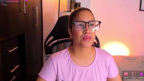 Snapshot of gabriella__tom chatting on October 2025 10:54:02 PM Gabriella online show from October 2025 10:54:02 PM