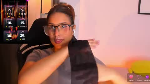 Gabriella online show from October 2025 10:19:01 PM