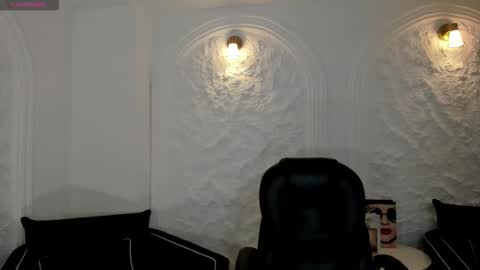 Gabriella Lee online show from October 2025 02:48:02 AM