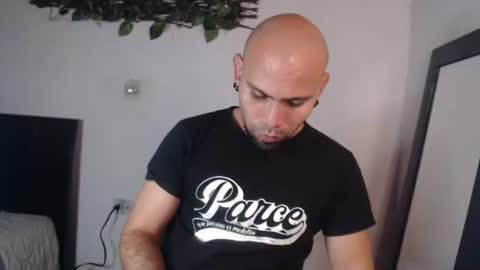 Gabriel online show from December 2025 12:04:01 AM