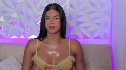 Gabriela  online show from October 2025 07:56:01 PM