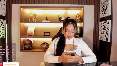 Snapshot of gaby_blaze chatting on December 2024 12:19:02 AM Gaby Blaze online show from December 2024 12:19:02 AM