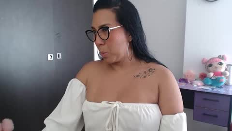 Gaby Blue online show from October 2025 07:59:01 PM