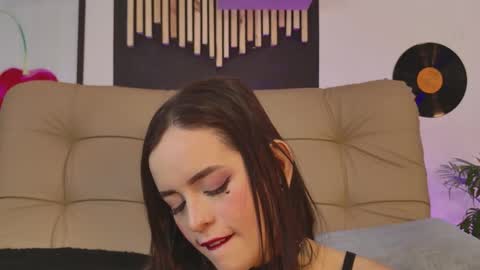 Gaby  online show from December 2025 01:05:02 PM