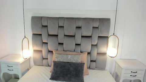 GABRIELA  online show from November 2025 11:35:01 AM