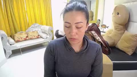 gabriela online show from February 2025 06:30:01 PM