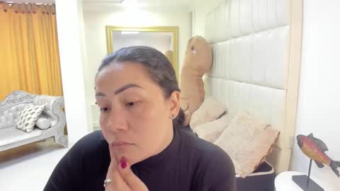 Snapshot of gaby_trent chatting on February 2026 05:33:01 PM gabriela online show from February 2026 05:33:01 PM