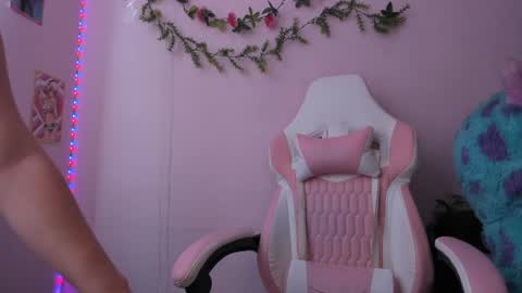 Snapshot of gaby_vandriel chatting on April 2026 06:13:02 PM GABRIELA online show from April 2026 06:13:02 PM