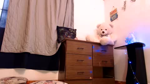 Snapshot of gabysot chatting on December 2024 09:39:01 PM gabysot online show from December 2024 09:39:01 PM