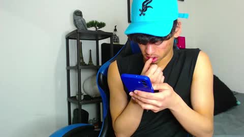 gael_jones online show from November 2025 02:35:01 AM