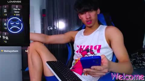 gael_jones online show from December 2025 05:35:02 AM