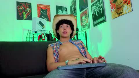 Gael Conner online show from October 2025 01:51:02 AM