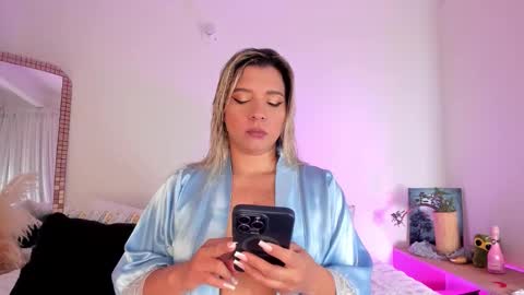 Snapshot of gaia_stonne chatting on October 2025 10:02:01 AM gaia_stonne online show from October 2025 10:02:01 AM