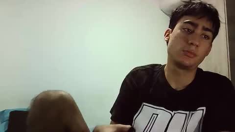 gamertwink19 online show from November 2025 03:38:01 AM