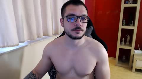 GangstaLover online show from April 2026 03:33:01 AM